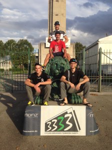 Zielankunft der heutigen Etappe vor dem Stadion von Olympique Lyonnais.     