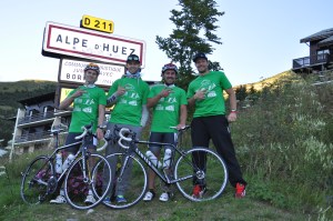 Teamfoto Tour 3333 - Wir tragen die Shirts der KG Boden, die Namensgeber der Etappe sind